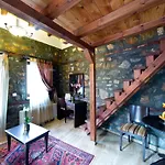 Lithos Hotel