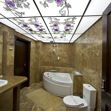 Lithos Hotel 3*