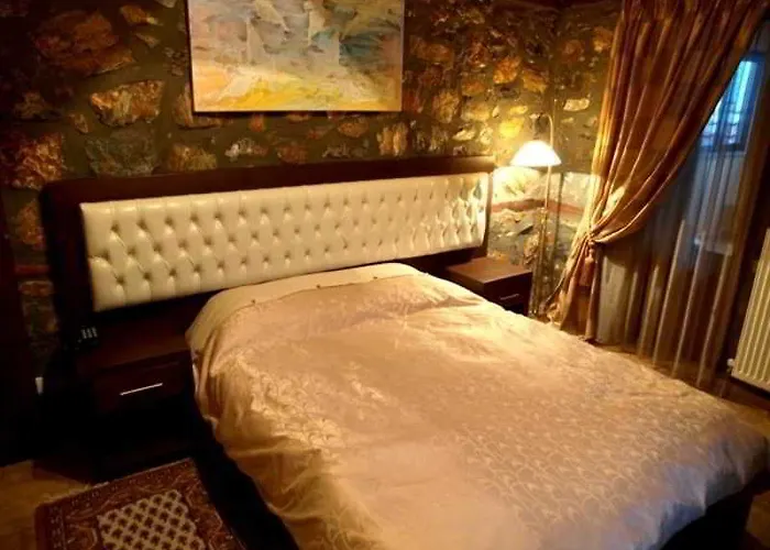 Lithos Agios Athanasios (Pella)